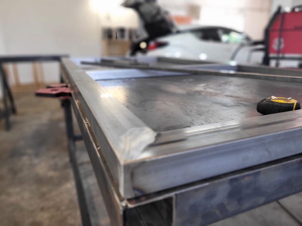 Detalle de soldadura en estructura metálica